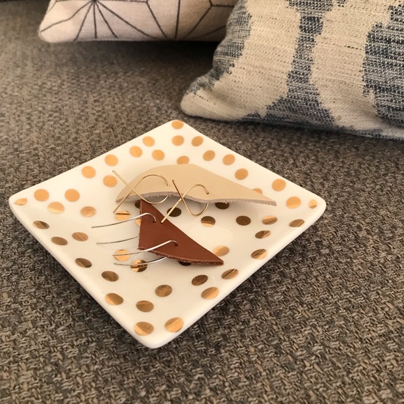 Minimalist earrings, silver - Picture 2 of 4